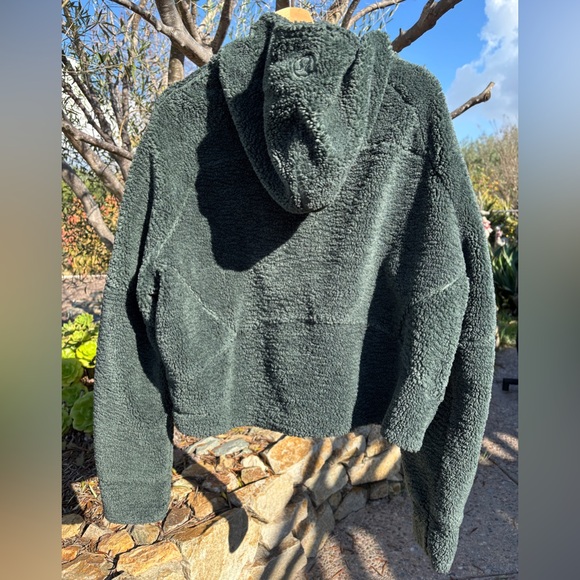 Lululemon Scuba Textured Sherpa Oversized Fleece Half Zip Hoodie in Dark Green - Picture 2 of 11